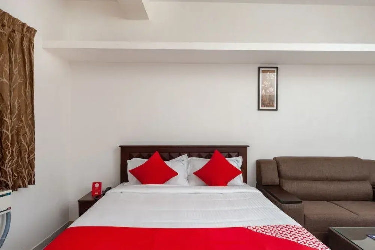 OYO 24168 Amrita Inn