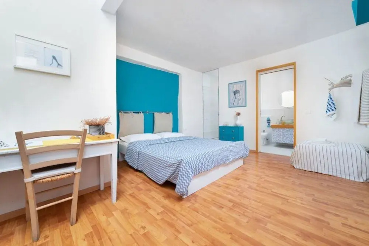 Bed Book Giusino