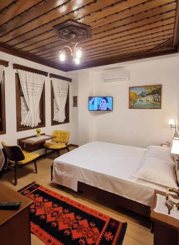 Deluxe Double room with mountain view