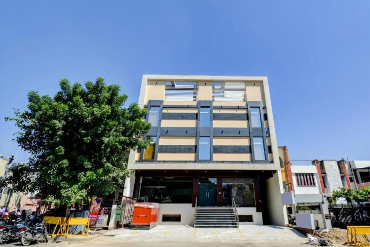 Hotel Grand Anshul