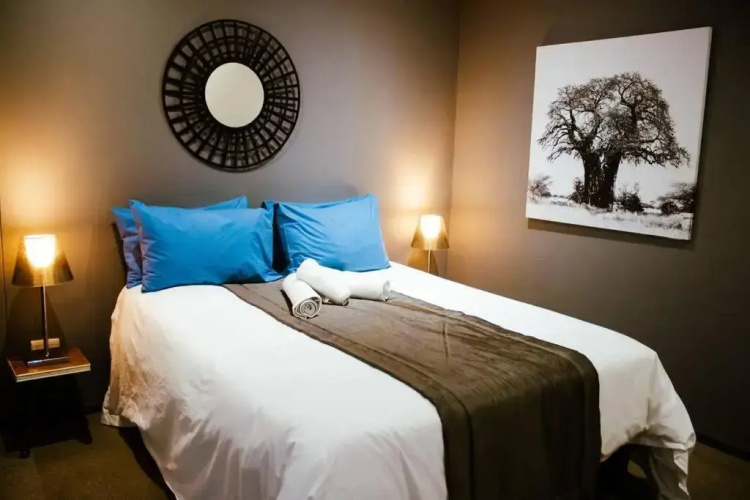 6 sleeper Luxury Condo-loft @ Point Waterfront