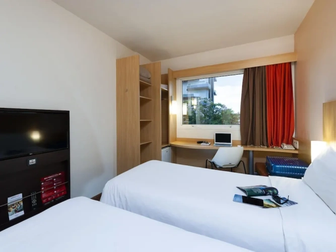 Standard Twin Apartment