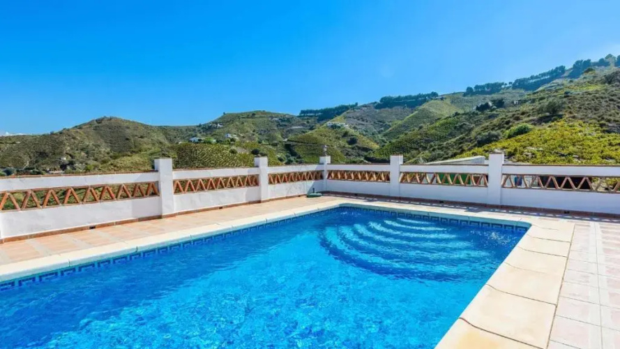 Casa Herrero El Borge by Ruralidays