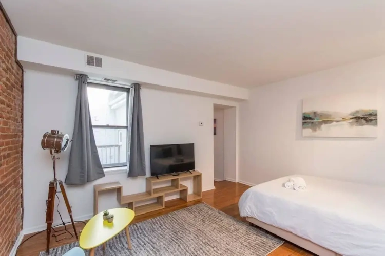 1 Bedroom Apartment