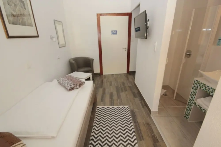 Standard Double room with view