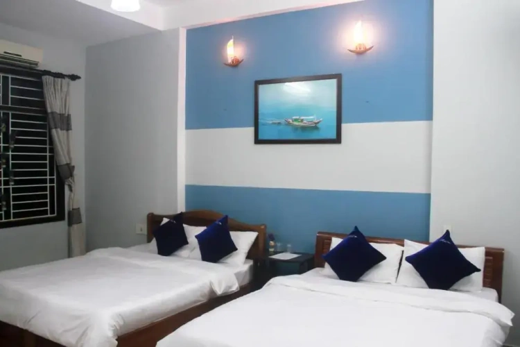 Standard Quadruple room with balcony