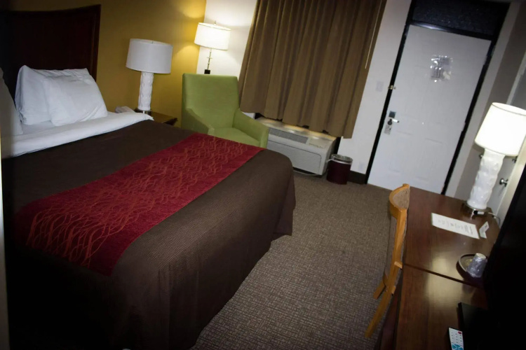 Grand Vista Hotel