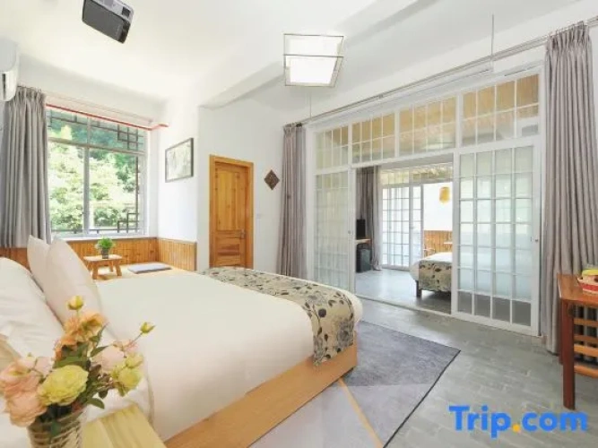 Family Suite with balcony and with mountain view