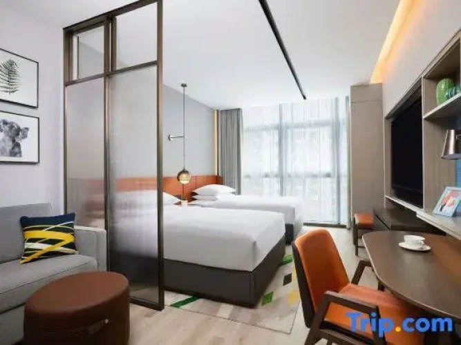 Deluxe Quadruple Suite