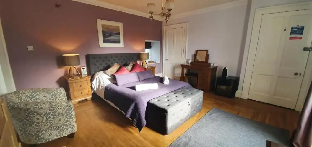 Standard Family room with mountain view