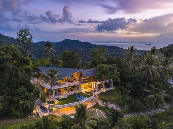 Deluxe Villa