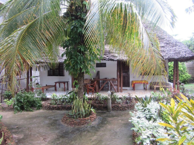 Coco Cabana Beach Bungalow