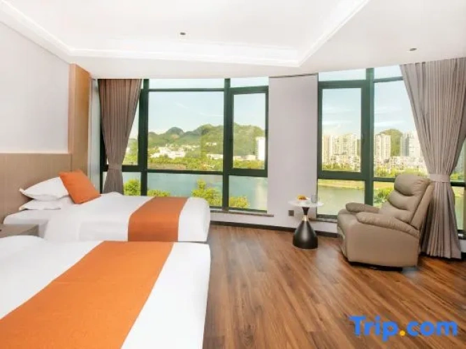 Executive Twin room with river view