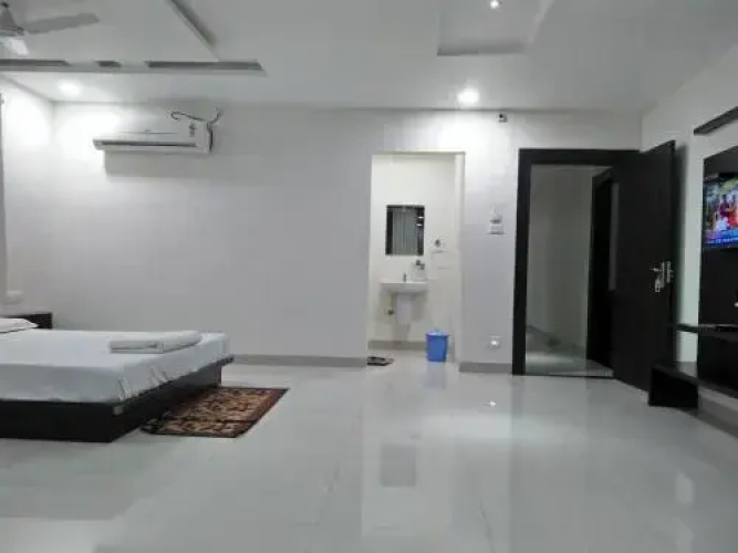 Hotel Royal Residency