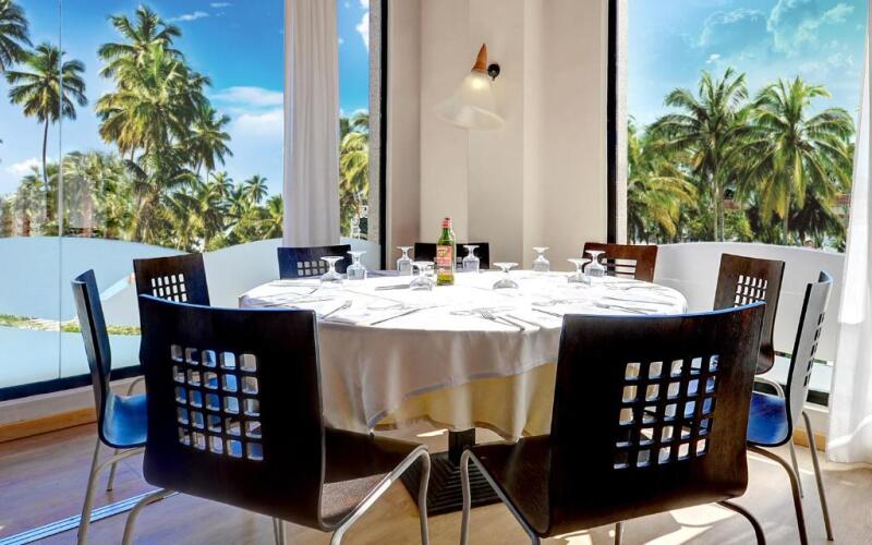 Hotel Marina D'Or Playa 4Over view