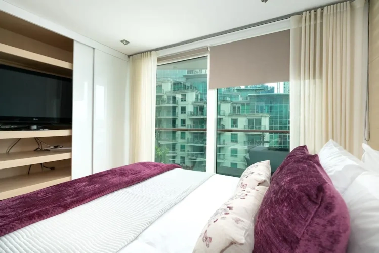 Apartment with balcony