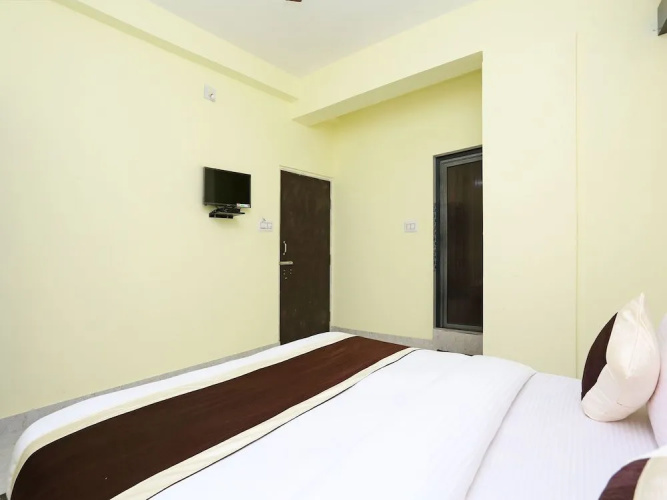 OYO 11559 Lakshay Residency