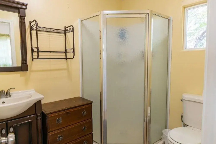Bright Studio in Concord, Near Bart