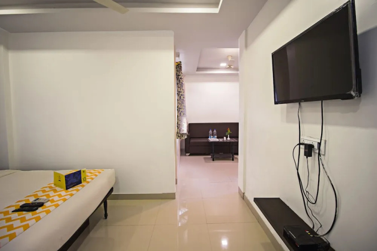 FabHotel Chetan Executive Hadapsar