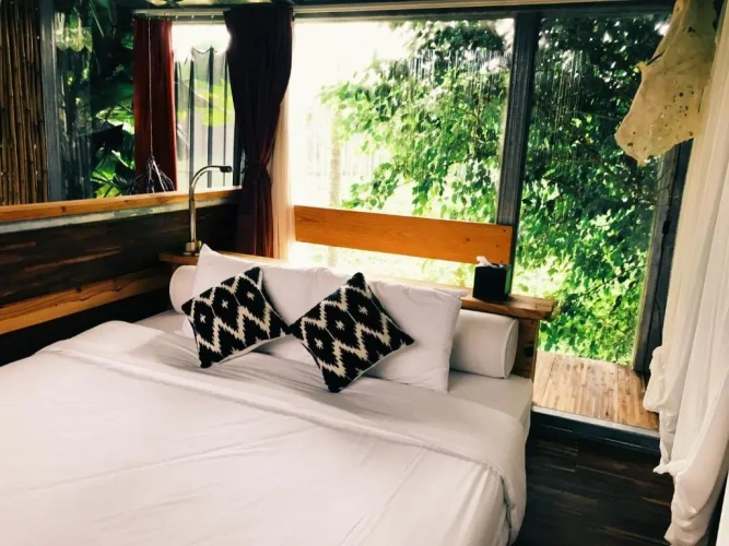 1 Bedroom Cottage with balcony and with view