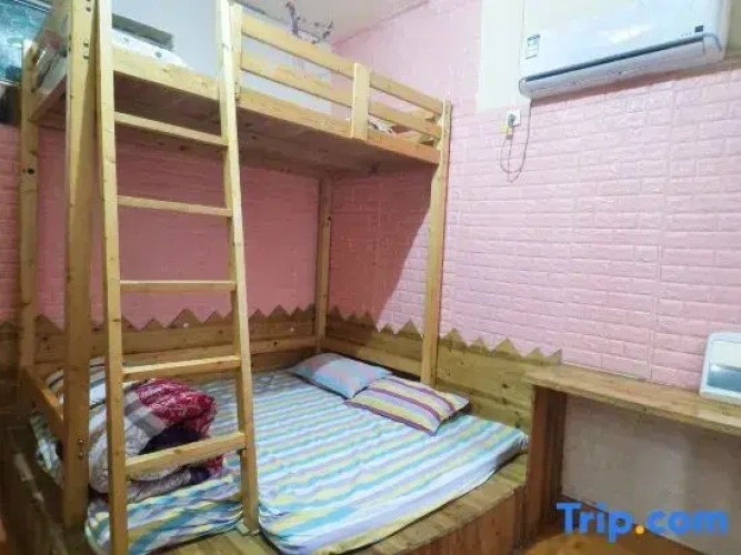 Bed in Dorm