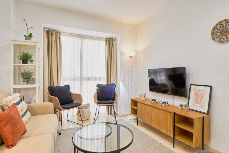 2 Bedrooms Apartment