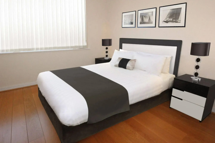 Forbes Street Apartment