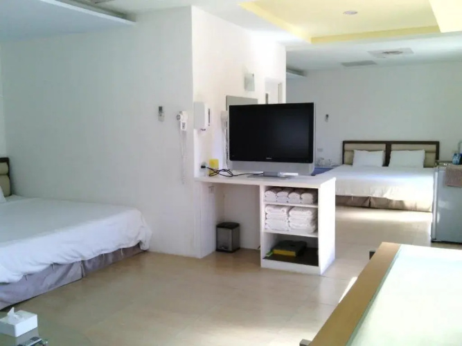 Lev 77 Hostel