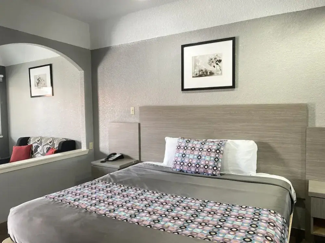 Island Suites