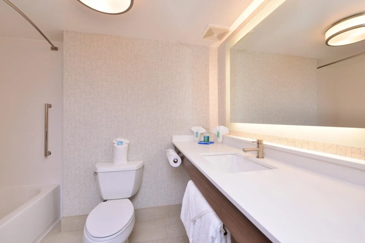 Quadruple Suite