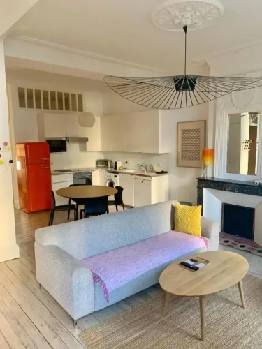 2 Bedrooms Apartment