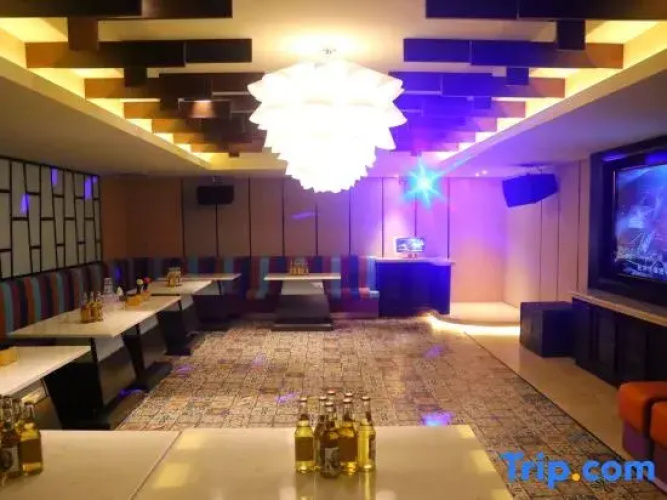 Narada Resort & Spa Phoenix Valley