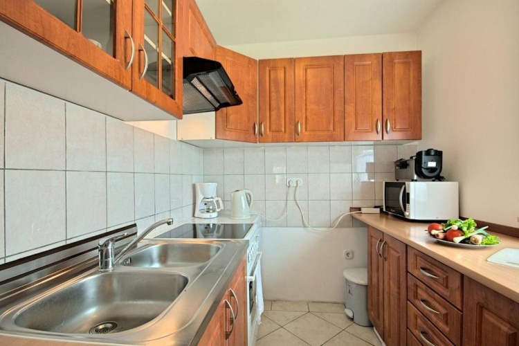 4 Bedrooms Cottage