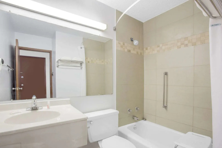 Days Inn by Wyndham Princeton