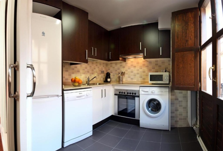1 Bedroom Apartment