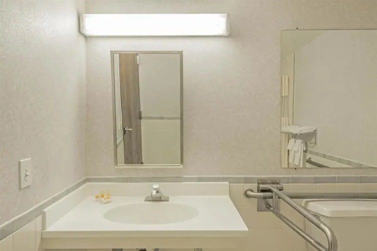 Days Inn Berlin Meriden