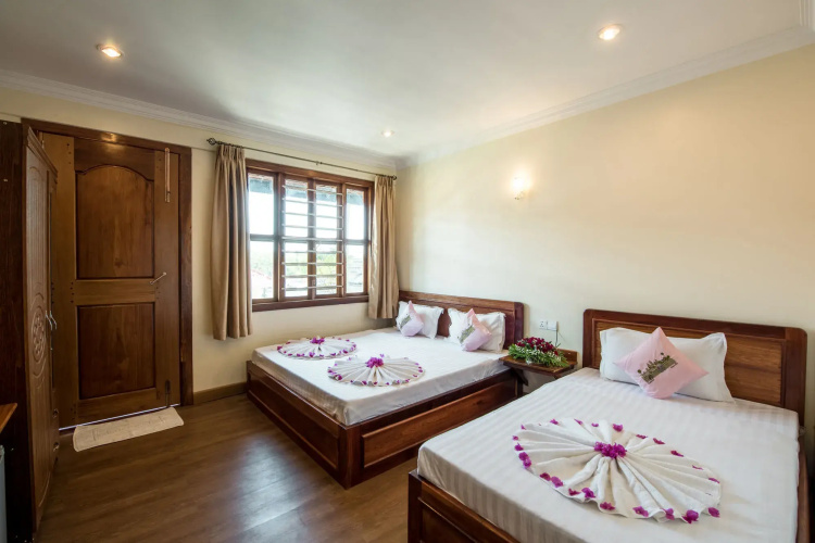Seng Hout Hotel