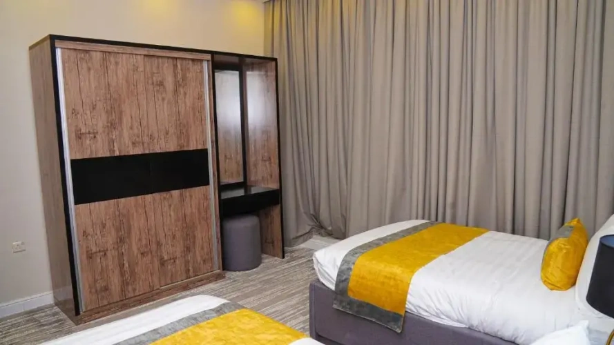 2 Bedrooms Apartment