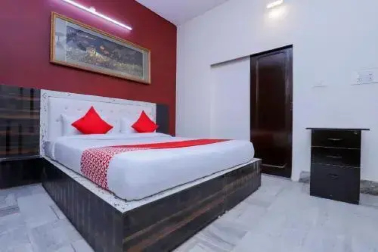 OYO 24802 Delight Stays