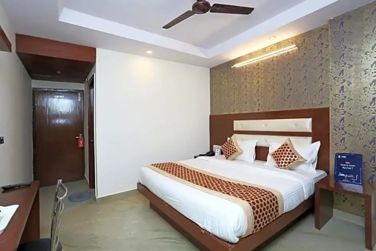 Classic Triple room