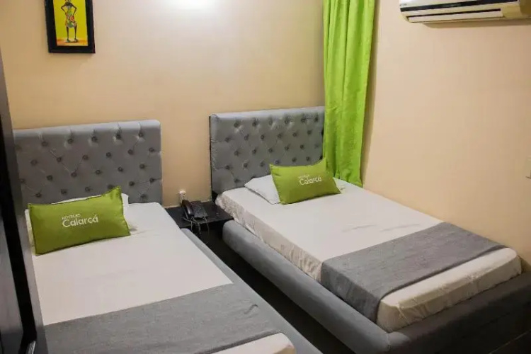 Hotel Calarca N2
