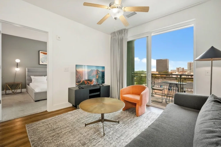 1 Bedroom Apartment with balcony