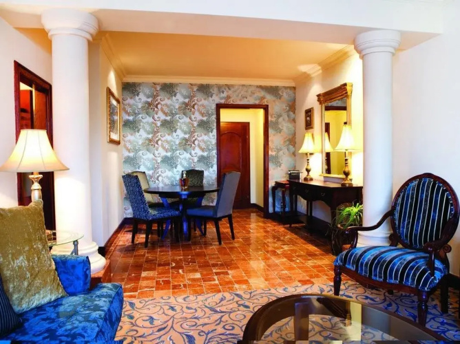 The Michelangelo Hotel