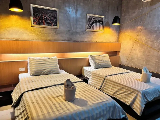 Standard Twin room