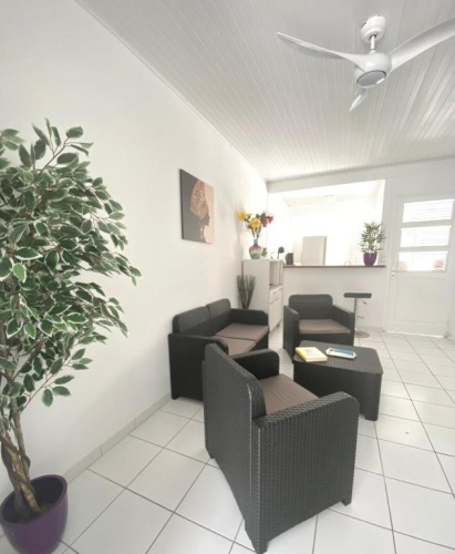 3 Bedrooms Cottage