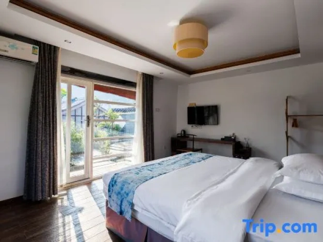 2 Bedrooms Suite