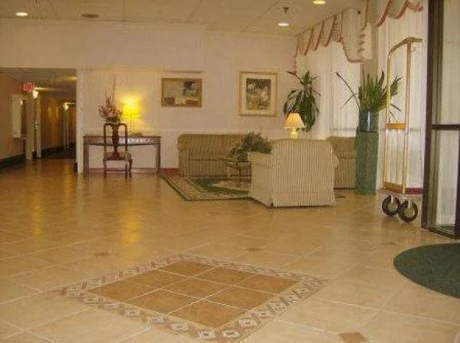 奥马哈卡罗尔酒店(Carol Hotel Omaha)