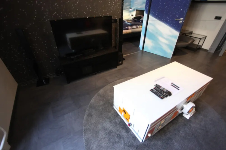 Dfive Apartments - Galactic