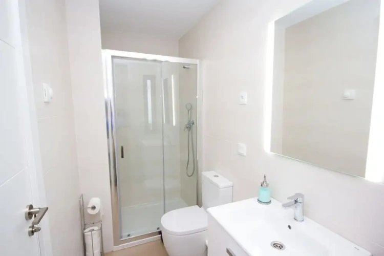 2 Bedrooms Apartment