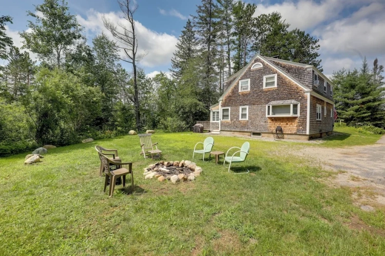 4 Bedrooms Cottage